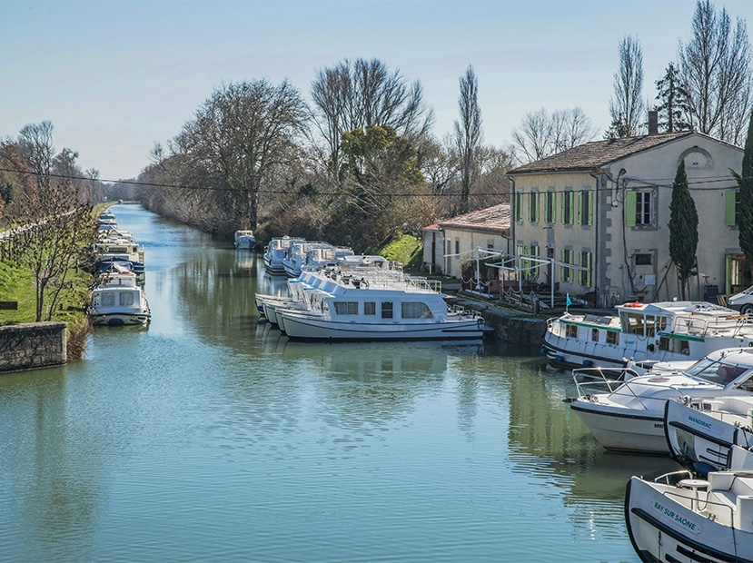 canal du midi un embleme qui traverse l occitanie