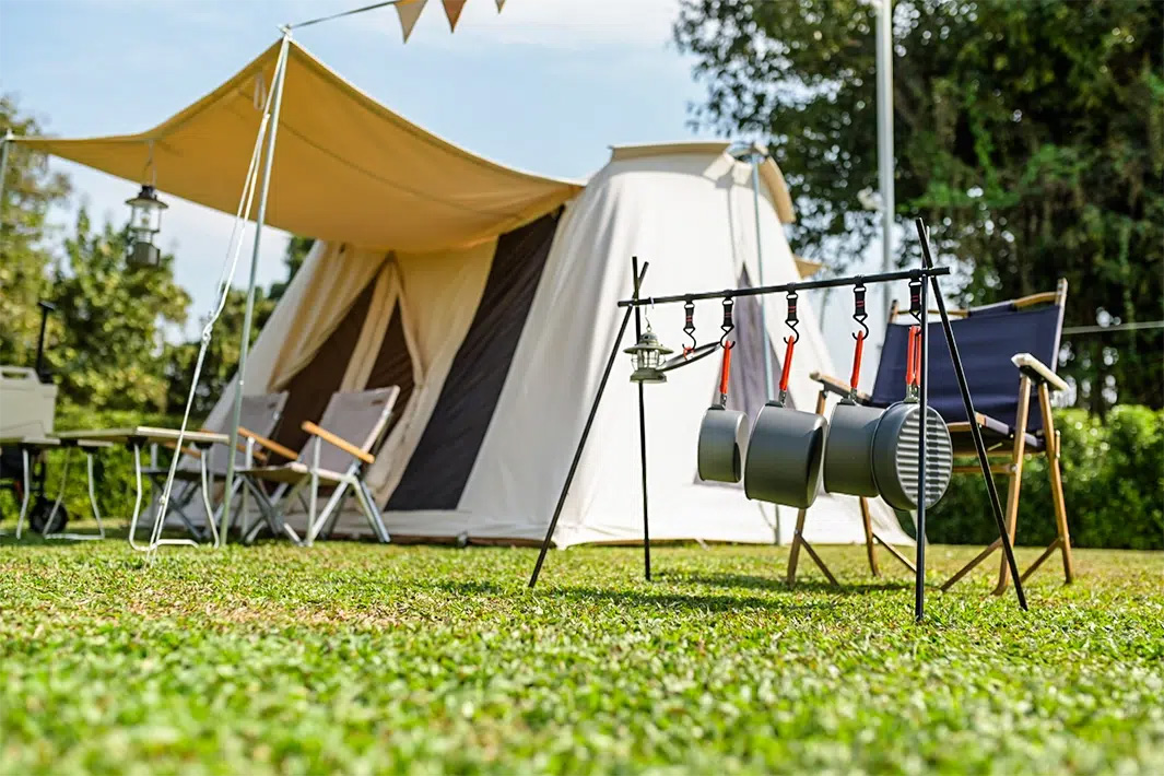 emplacement tente camping naturiste les aillos