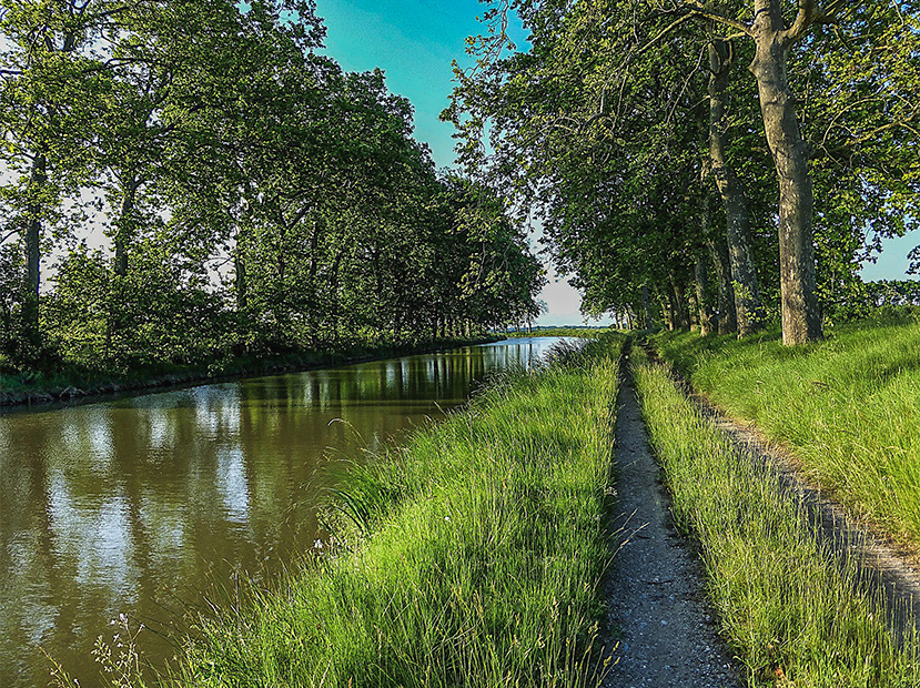 le canal du midi un site monumental en occitanie